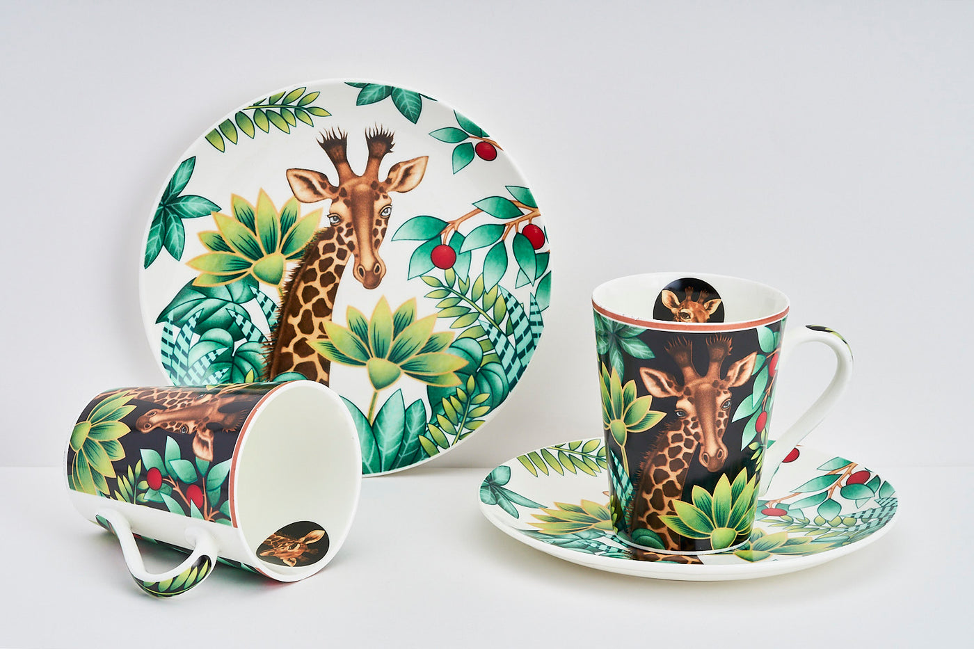 Giraffe in a Jungle Sip & Serve Set - 2 mugs & 2 plates