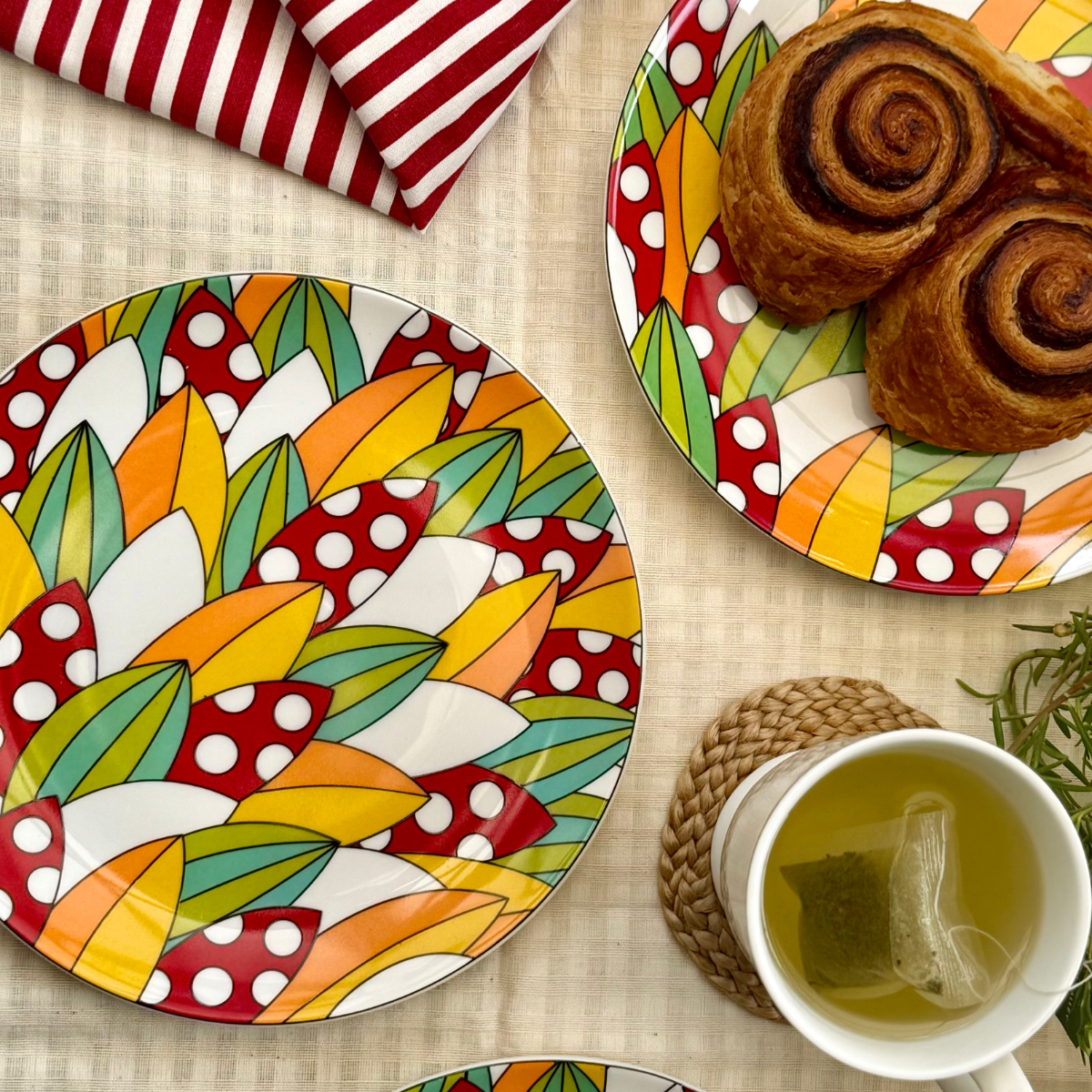 Red & Yellow Abstract snack plates - Set of 4 (7 inch each)