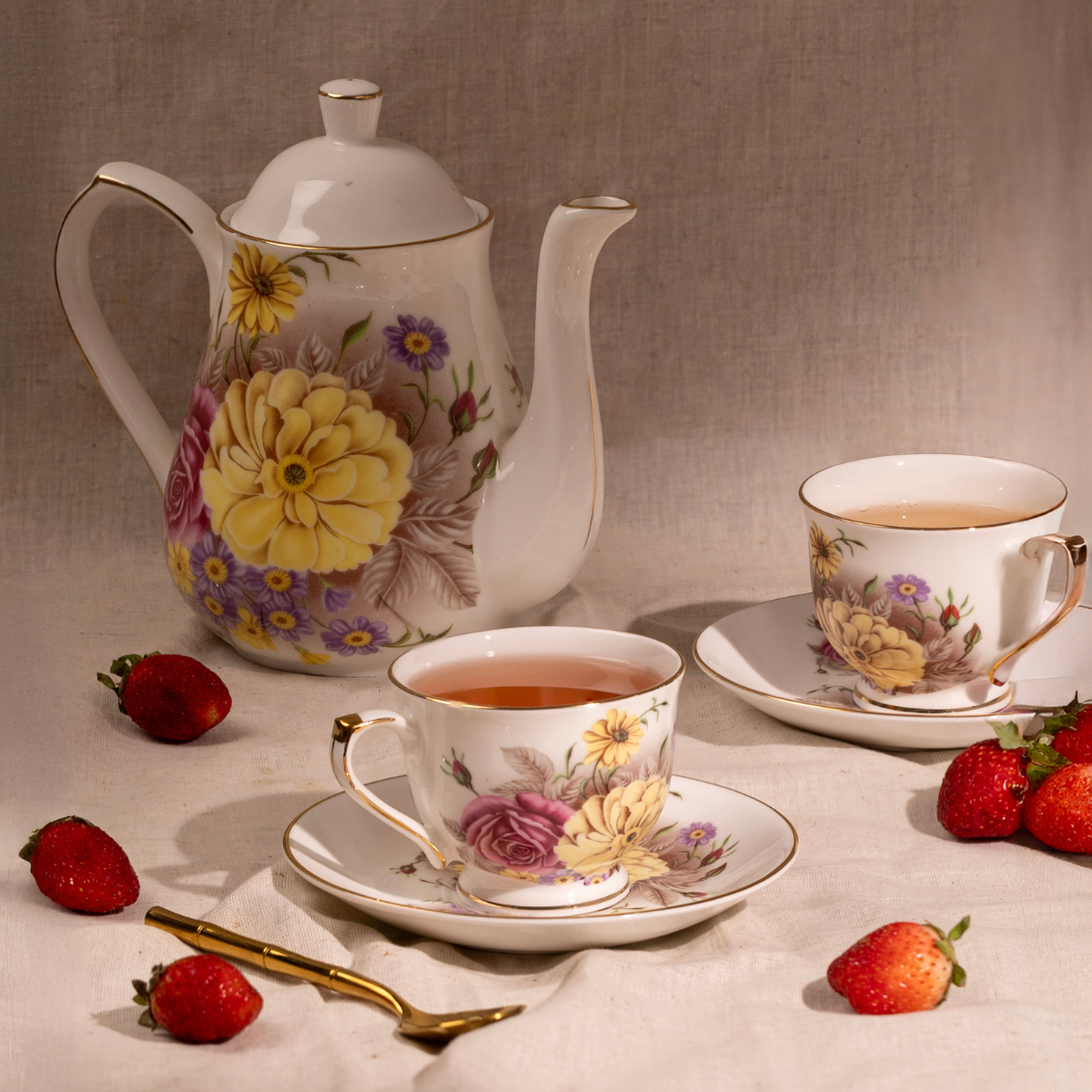 English Rose 13 piece Tea Set