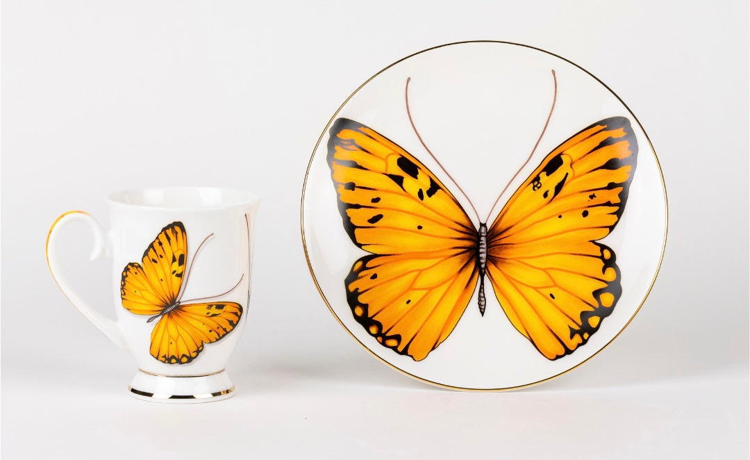 Golden Flutter Sip & Serve Set - 2 mugs & 2 plates