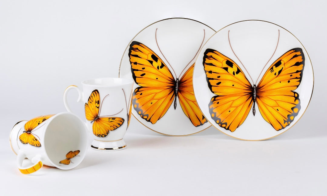 Golden Flutter Sip & Serve Set - 2 mugs & 2 plates