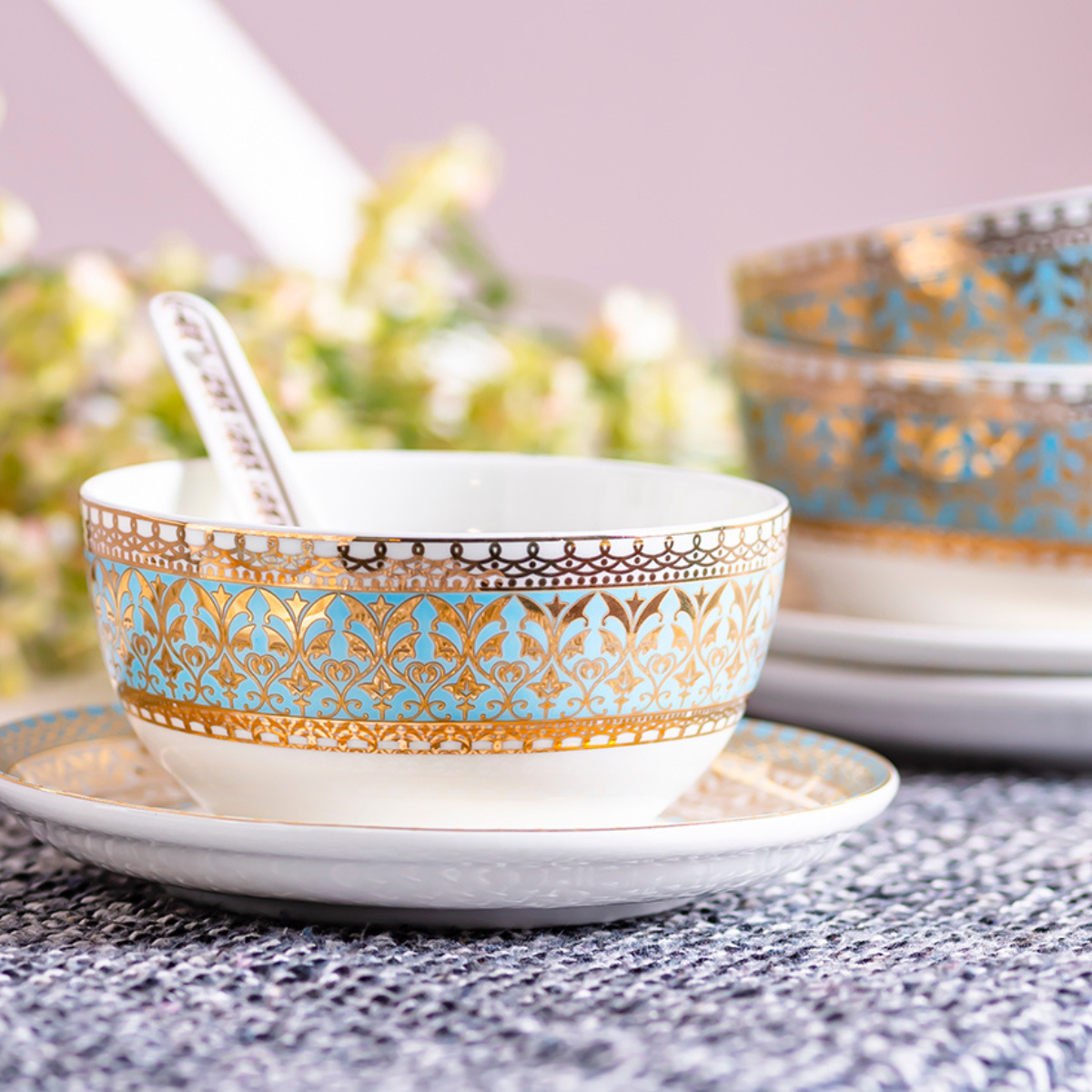 Gold filigree en aqua soup set - Set of 6 bowls, 6 spoons & 6 saucers