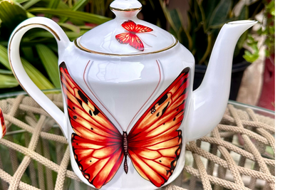 Burnt Orange Tea Cups & Kettle - 6 Cups & 1 Kettle