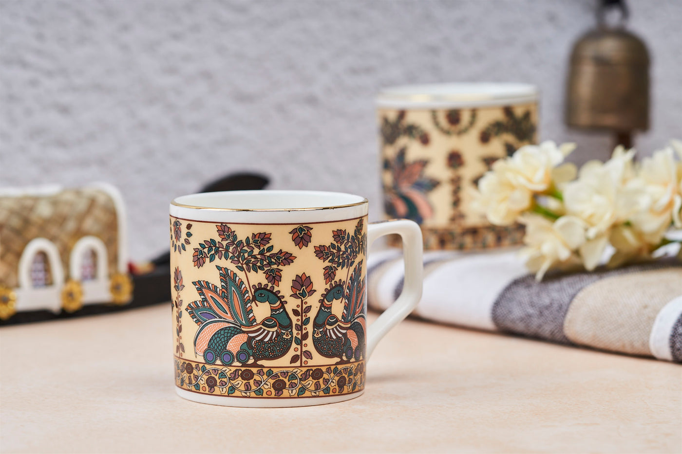 Traditional painted peacocks mugs - Set of 6