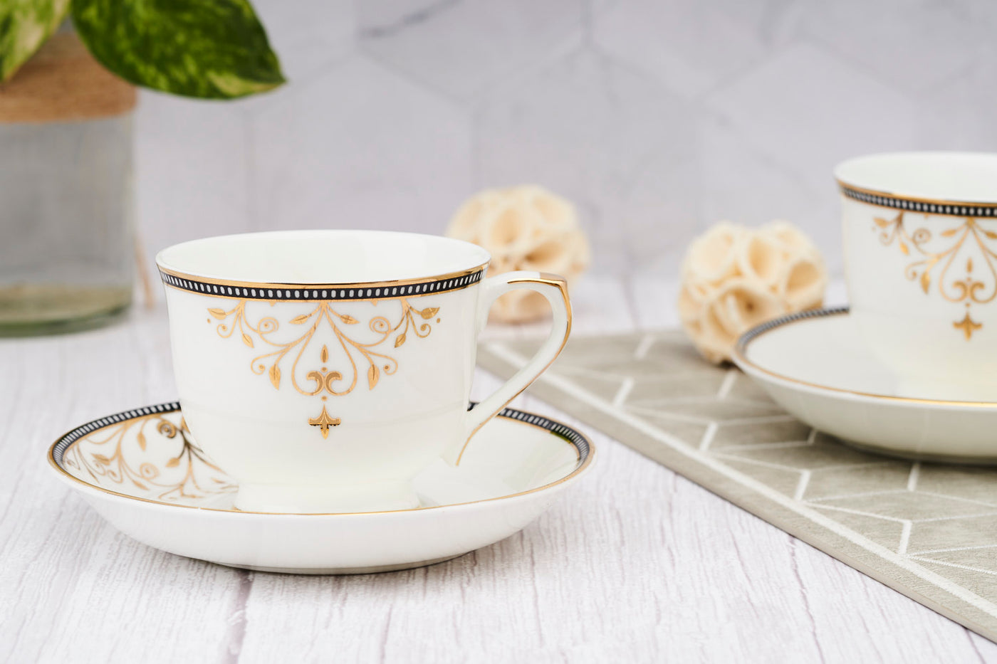 Delicate Blooms with Golden Chain Cup & Saucer Set | 6 Cups & 6 Saucers | 170 ml