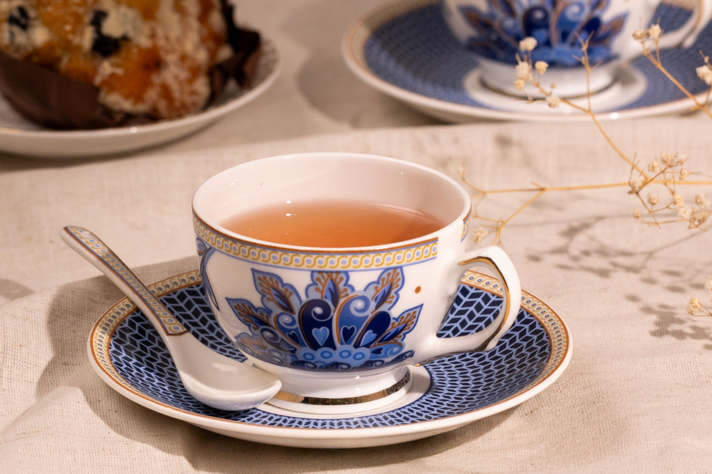 Midnight Bloom Cup & Saucer Set | 6 Cups, 6 Saucers & 6 Spoons
