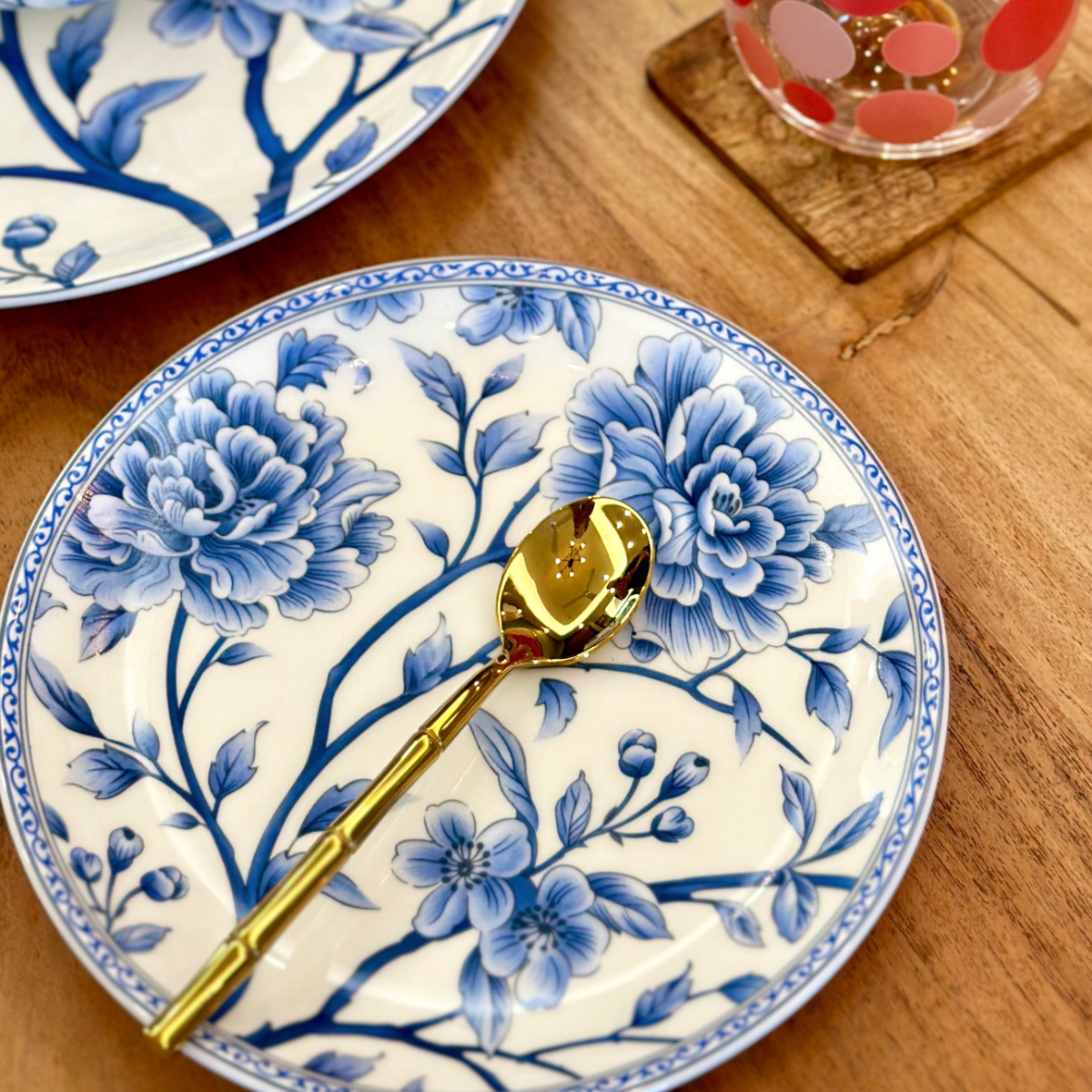 Sapphire Bloom snack plates - Set of 4 (7 inch each)
