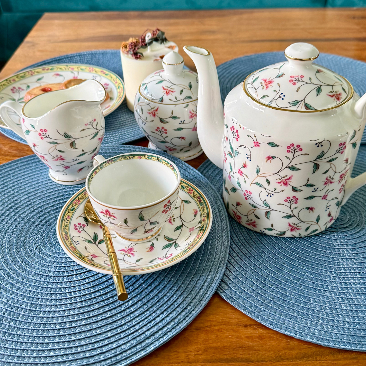 Blush Pink & Charm 15 piece Tea Set - 6 Cups & 6 Saucer, 1 Kettle, 1 Milk Pot & 1 Sugar Pot